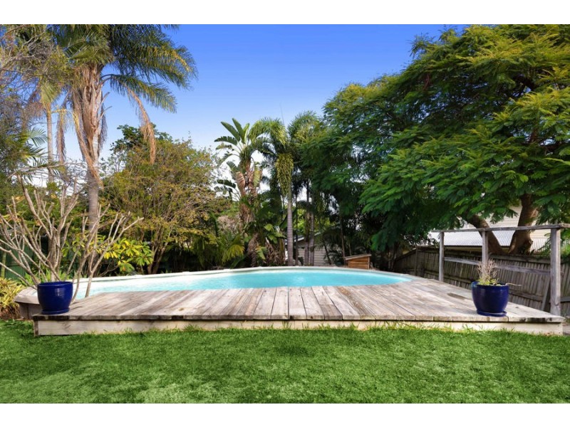 137 Watson Street, Camp Hill QLD 4152