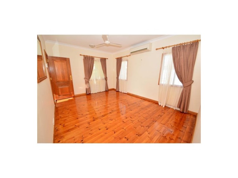 76 Mar Street, Holland Park QLD 4121