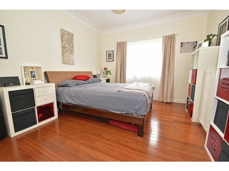 33 Balcha Street, Holland Park QLD 4121