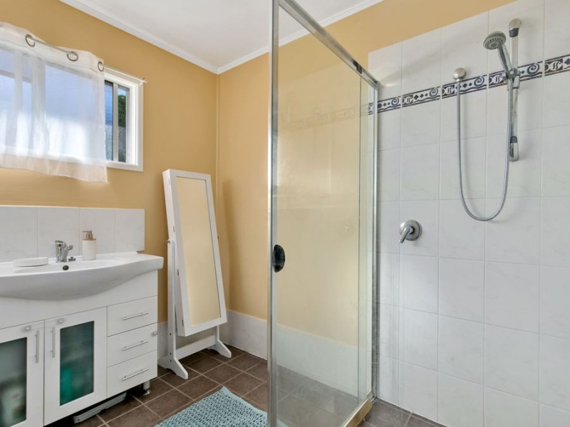 95 Pareena Crescent, Mansfield QLD 4122