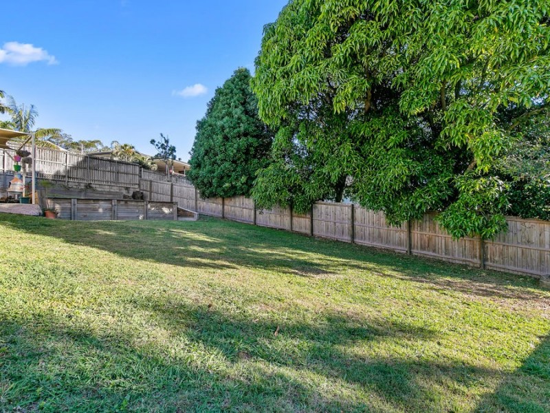 95 Pareena Crescent, Mansfield QLD 4122