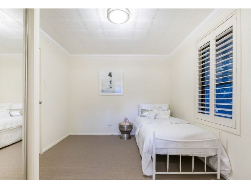 23 Clara Street, Camp Hill QLD 4152