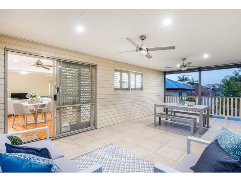 23 Clara Street, Camp Hill QLD 4152