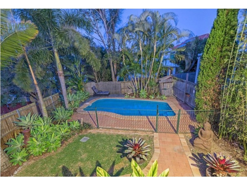 23 Clara Street, Camp Hill QLD 4152