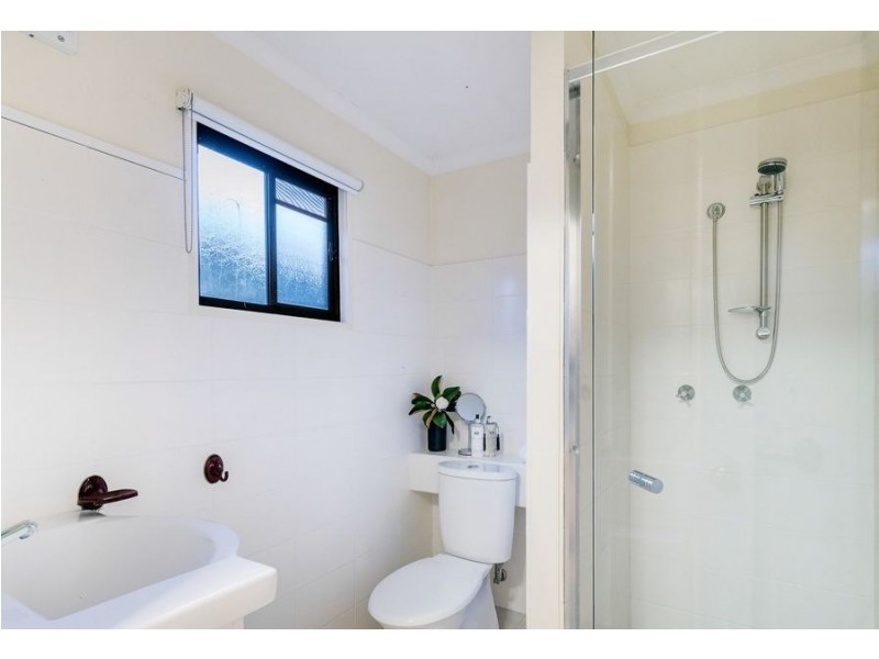 23 Clara Street, Camp Hill QLD 4152