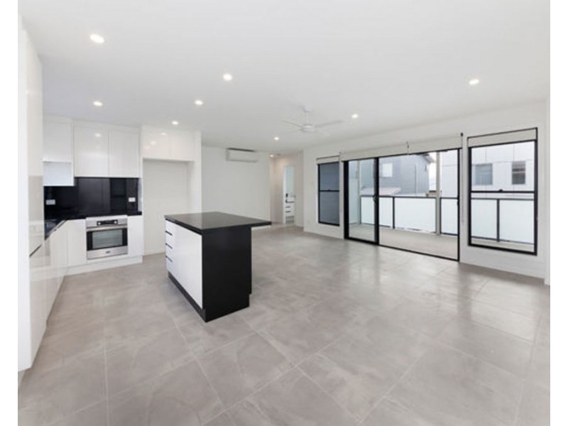 2/43 Orana Street, Carina QLD 4152