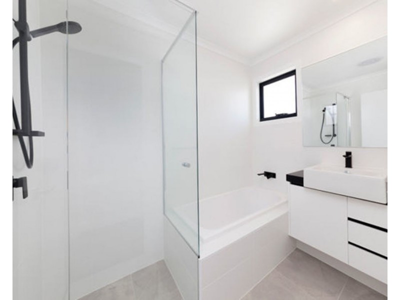 2/43 Orana Street, Carina QLD 4152