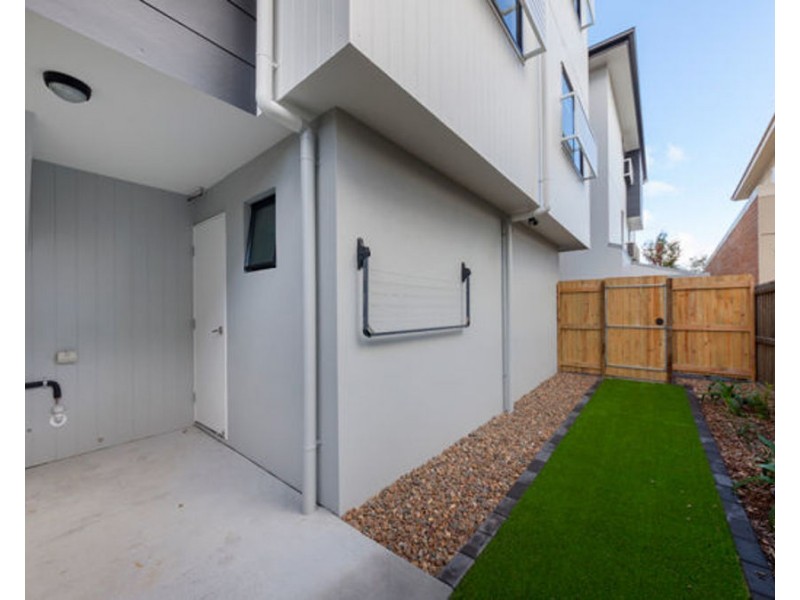 2/43 Orana Street, Carina QLD 4152