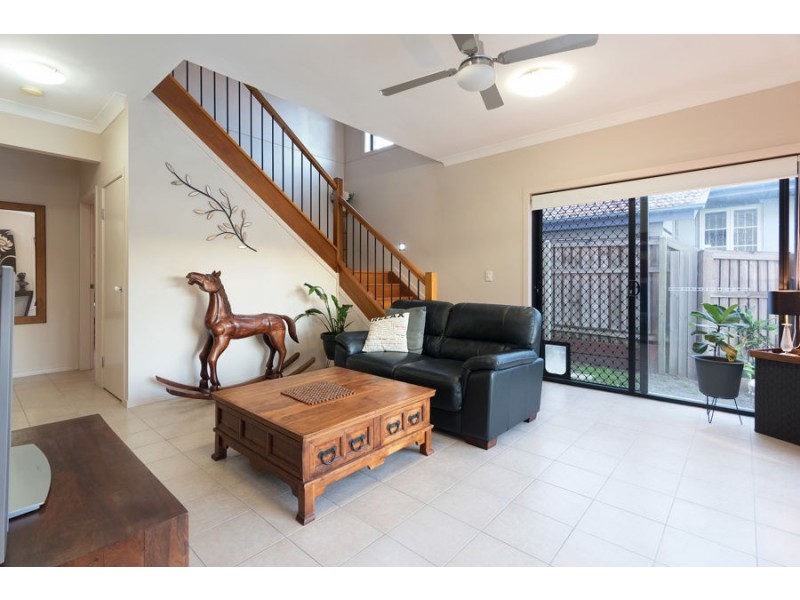 3 Brennan Place, Lota QLD 4179
