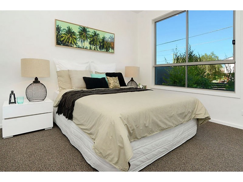 1 / 19 Pickwick St, Cannon Hill QLD 4170