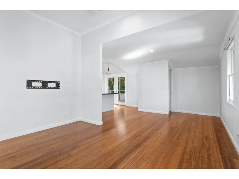 60 Kingsbury Street, Norman Park QLD 4170