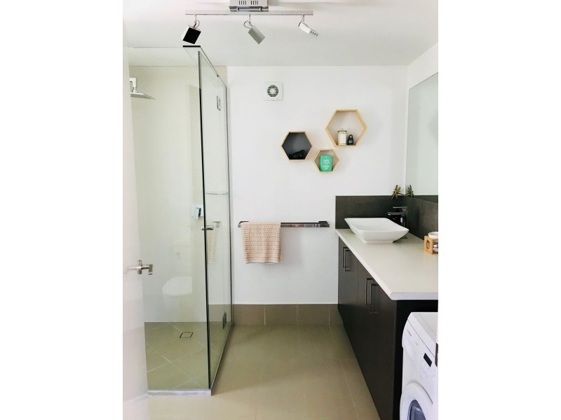 33 Muir st, Cannon Hill QLD 4170