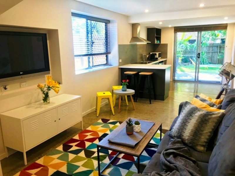 33 Muir st, Cannon Hill QLD 4170