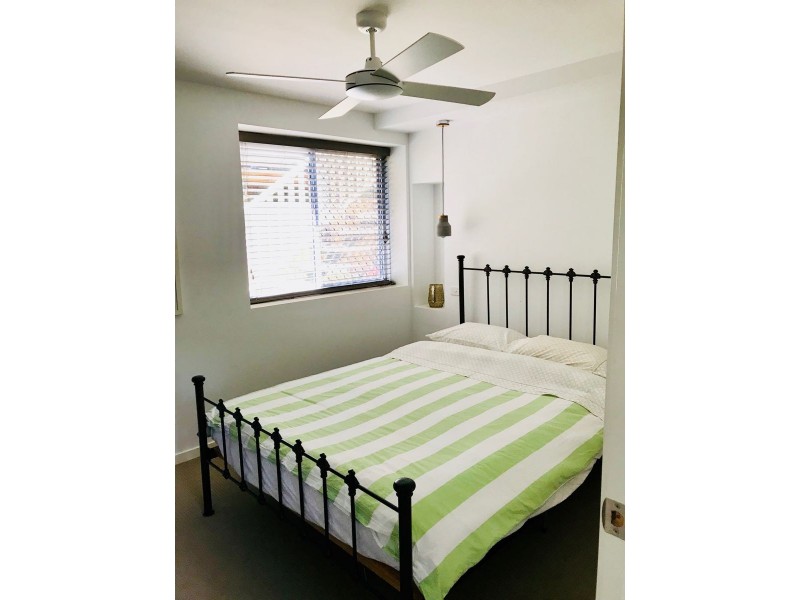 33 Muir st, Cannon Hill QLD 4170