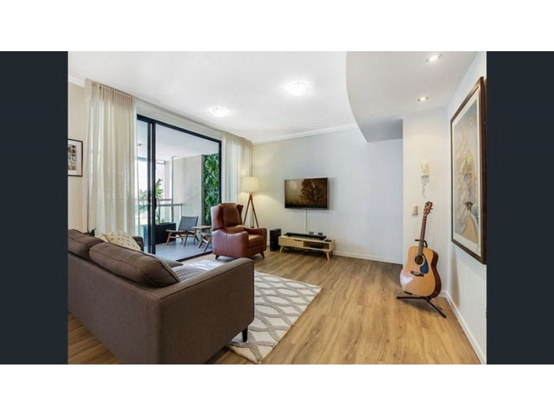 4/7 HELEN STREET, Teneriffe QLD 4005