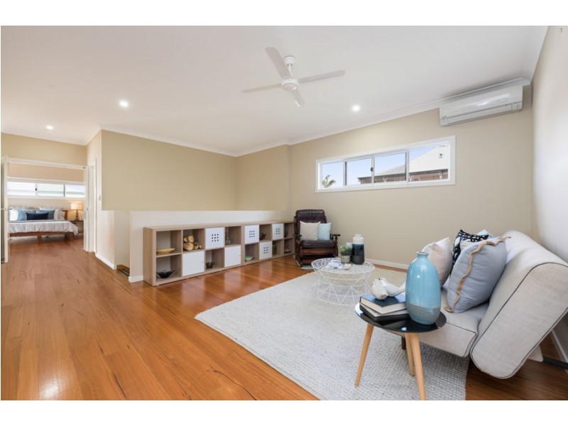 43 St Leonards Street, Coorparoo QLD 4151