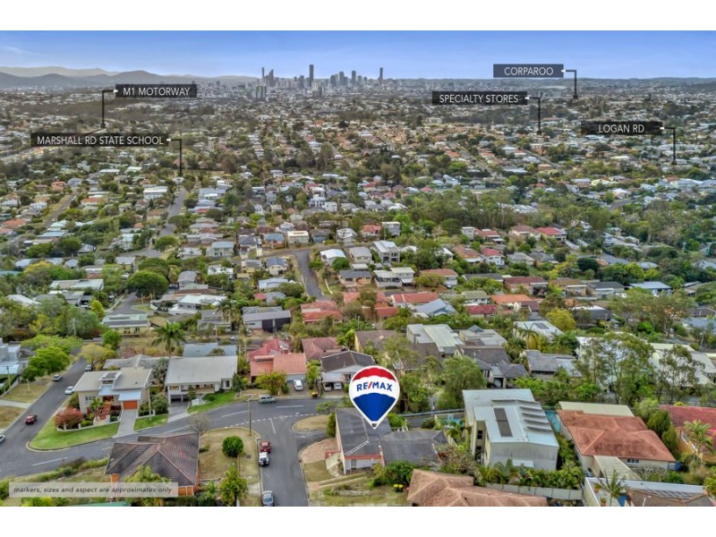 2 Cluden St, Holland Park West QLD 4121