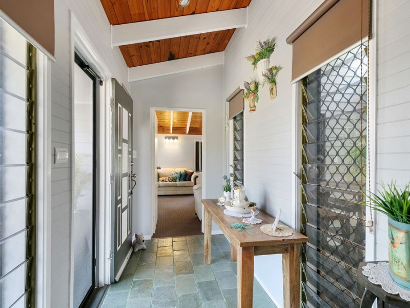 6 Adelong Road, Shailer Park QLD 4128