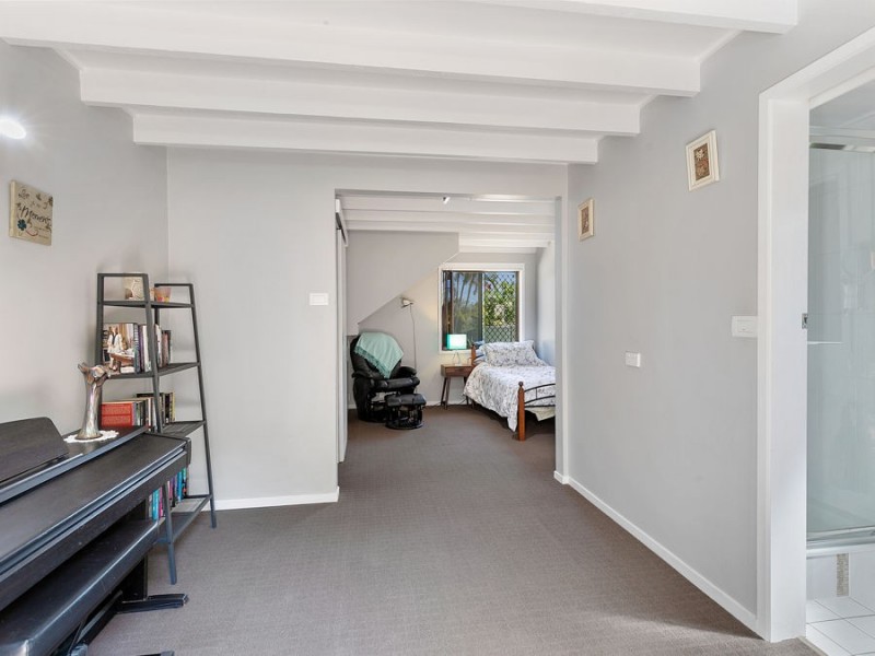 6 Adelong Road, Shailer Park QLD 4128
