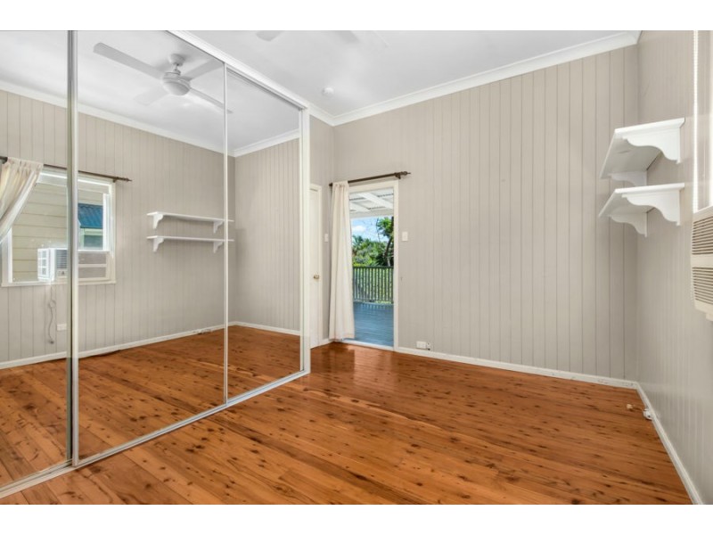 28 Baragoola Street, Coorparoo QLD 4151