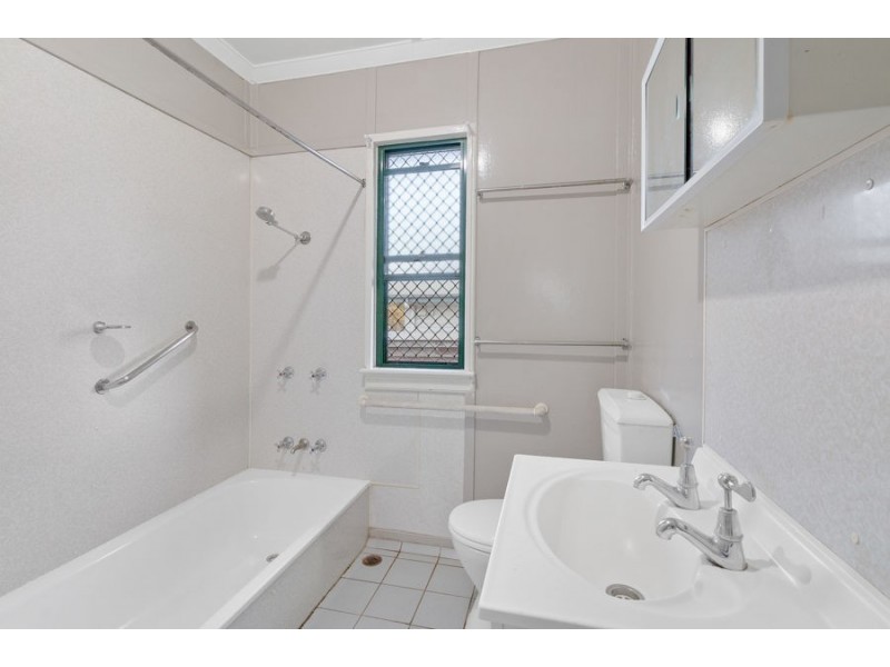 69 Summerville Street, Carina Heights QLD 4152