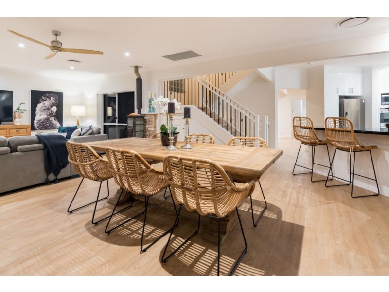 15 Merion Place, Carindale QLD 4152