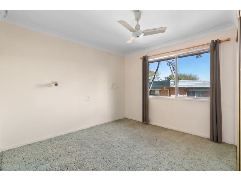 27 Hamel Rd, Holland Park West QLD 4121