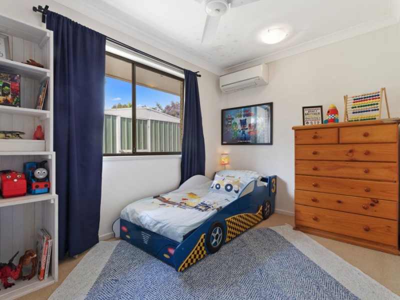 55 Meadowlands Road, Carindale QLD 4152