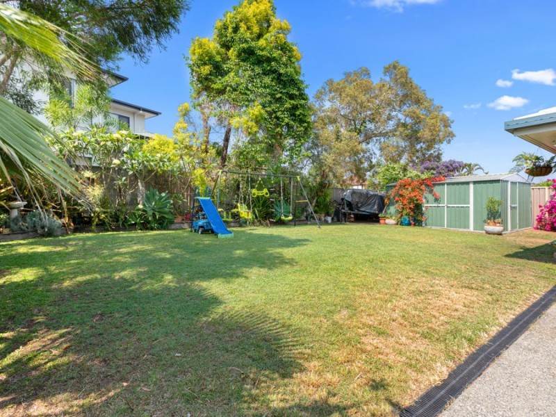 55 Meadowlands Road, Carindale QLD 4152