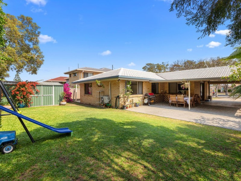 55 Meadowlands Road, Carindale QLD 4152