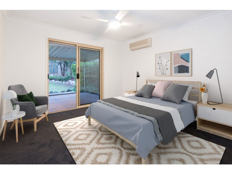 8 Carlton Court, Carindale QLD 4152