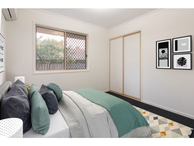 8 Carlton Court, Carindale QLD 4152