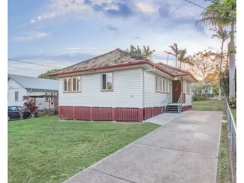 69 Summerville St, Carina Heights QLD 4152