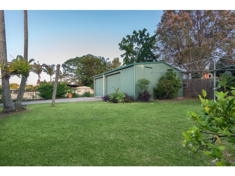 26 Oatland Crescent, Holland Park West QLD 4121