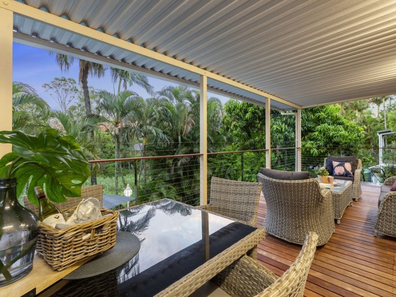 5 Rossmoya Street, Carindale QLD 4152