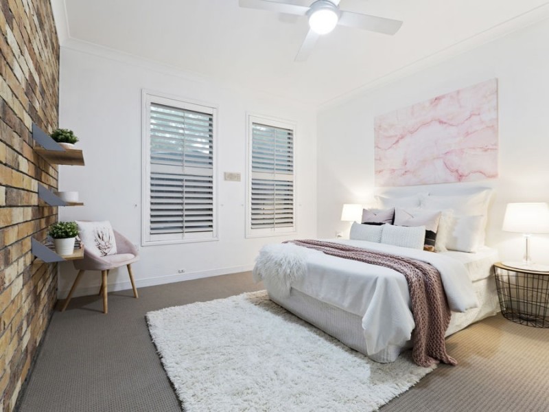 5 Rossmoya Street, Carindale QLD 4152