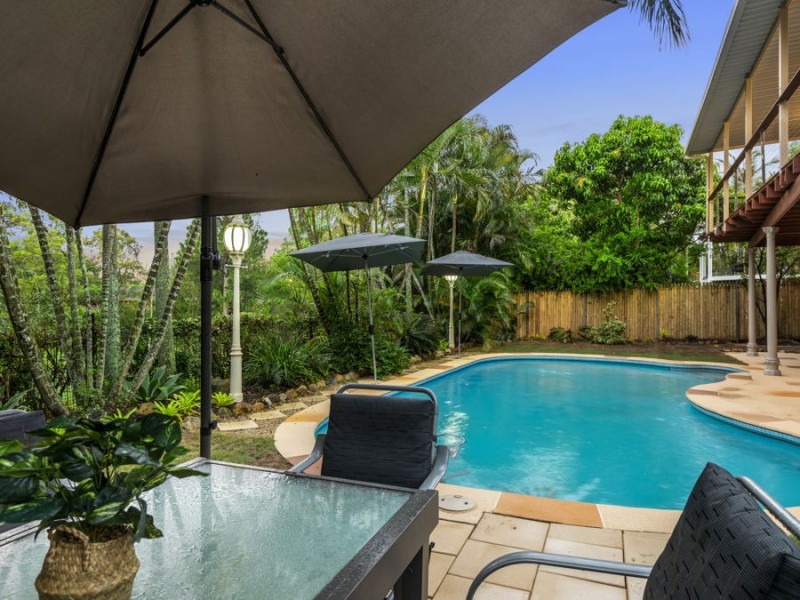 5 Rossmoya Street, Carindale QLD 4152