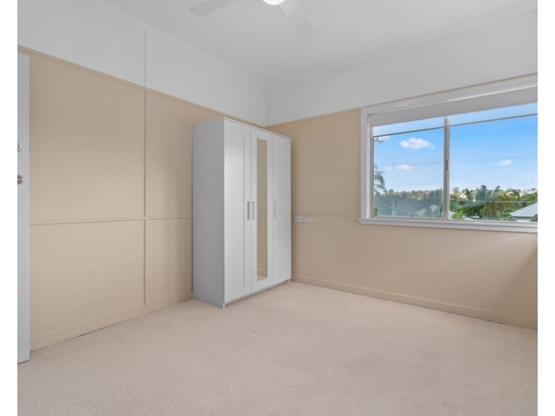 1 Inchcape Street, Fairfield QLD 4103