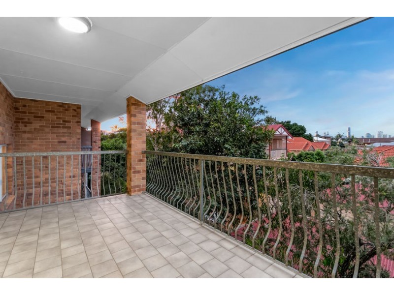 4 / 63 Wellington Street, Coorparoo QLD 4151