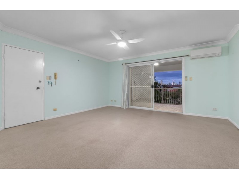 4 / 63 Wellington Street, Coorparoo QLD 4151
