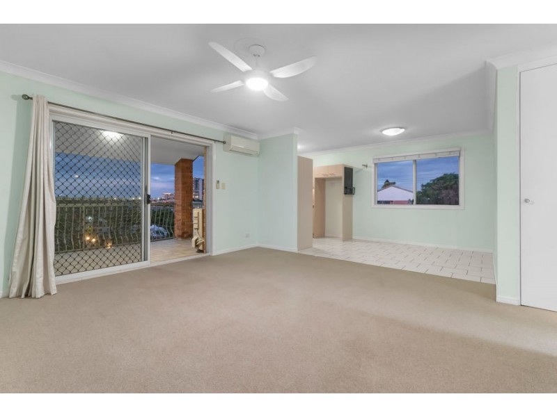 4 / 63 Wellington Street, Coorparoo QLD 4151