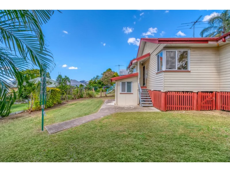 8 Swayne Street, Carina Heights QLD 4152
