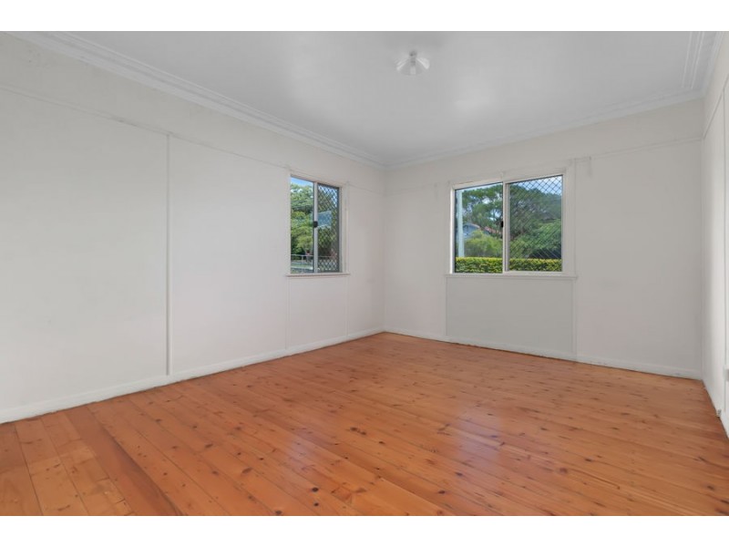 8 Swayne Street, Carina Heights QLD 4152