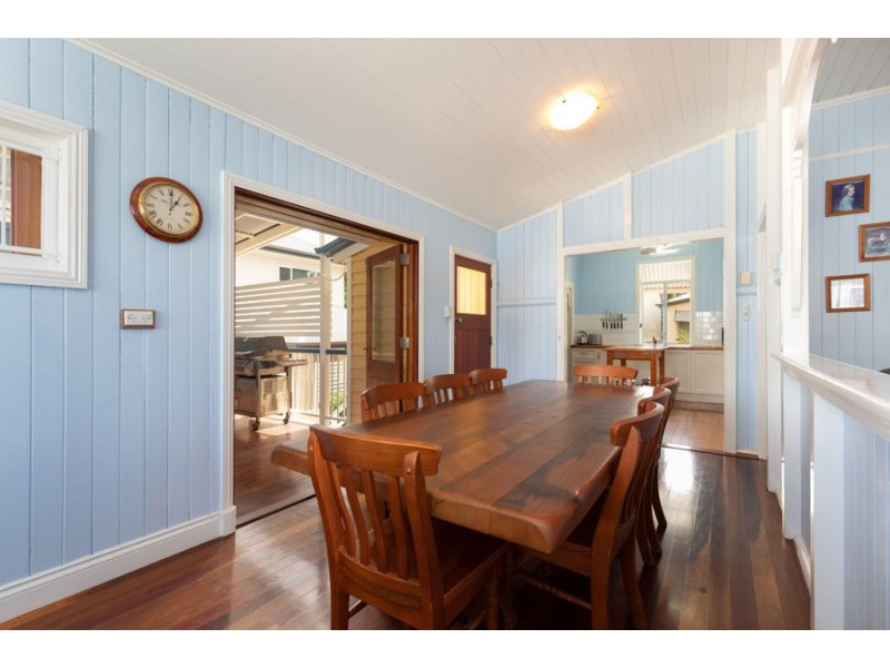 41 St Leonards Street, Coorparoo QLD 4151