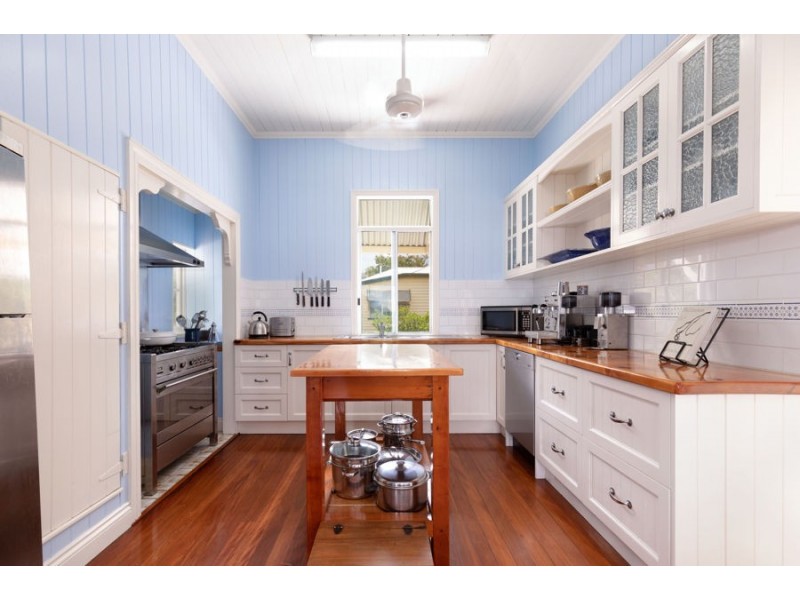 41 St Leonards Street, Coorparoo QLD 4151