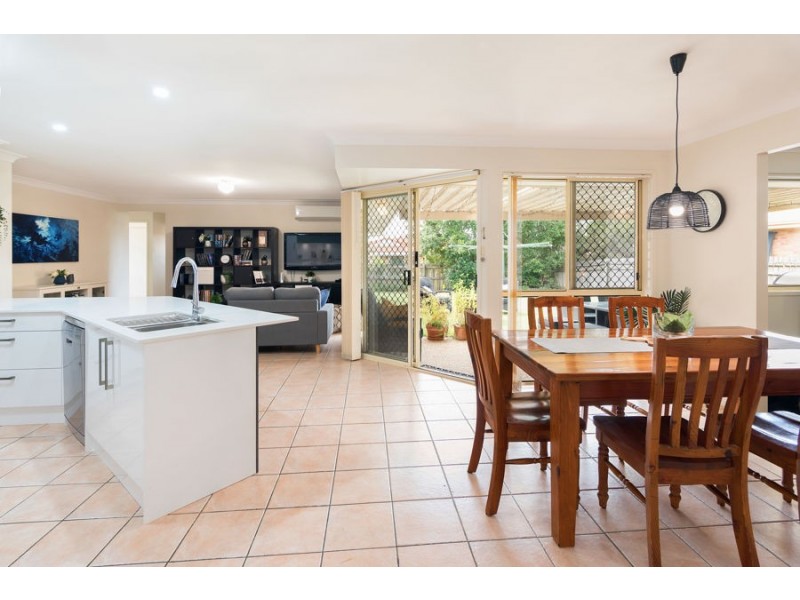 24 Moonlight Place, Capalaba QLD 4157