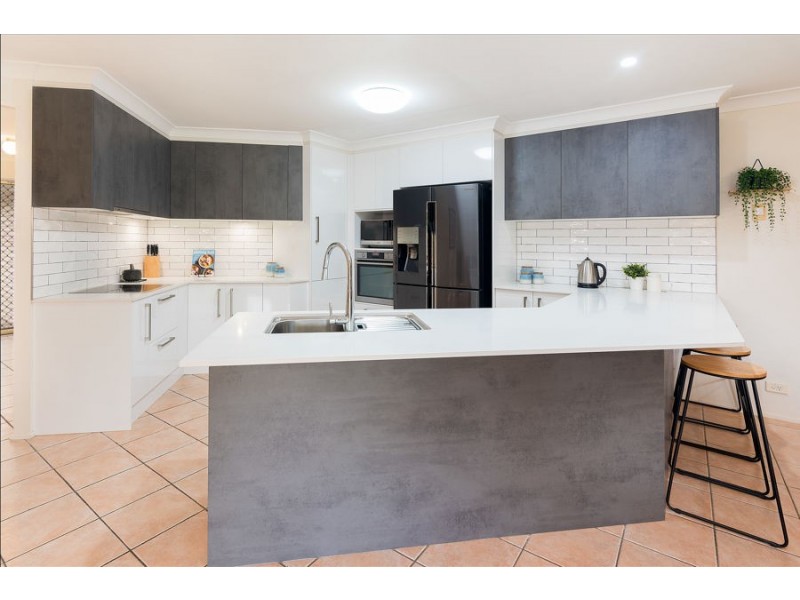 24 Moonlight Place, Capalaba QLD 4157