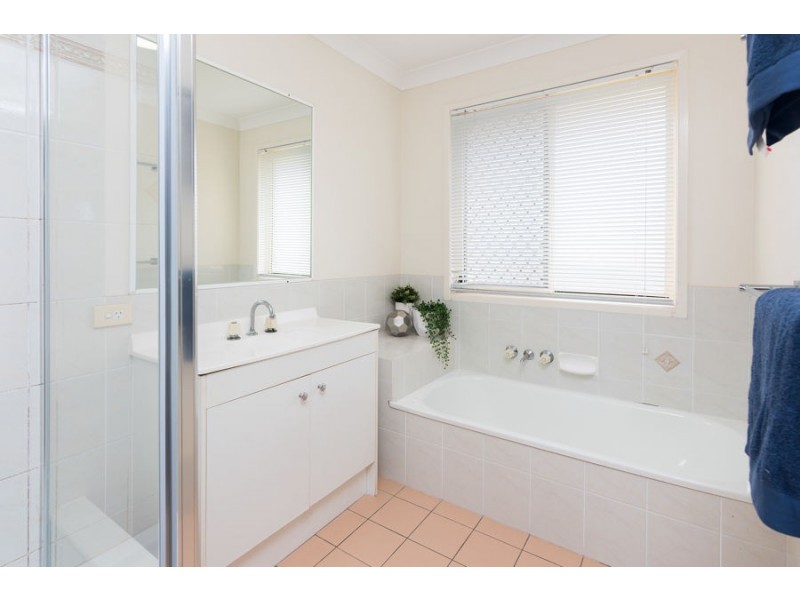 24 Moonlight Place, Capalaba QLD 4157