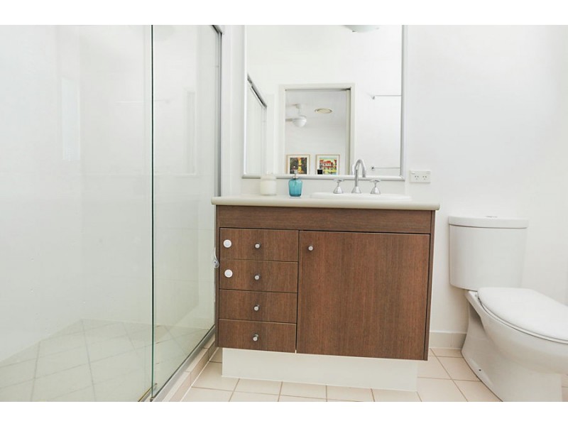 4/35 Rutland st, Coorparoo QLD 4151