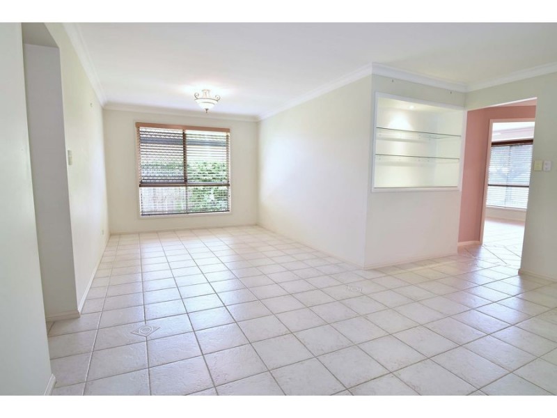 19 Bethel Street, Carina QLD 4152